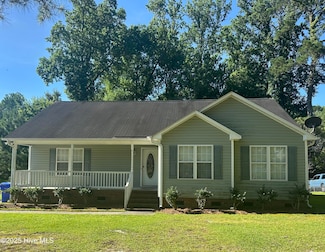 3015 Ellsworth Dr, Greenville, NC 27834