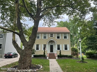 725 Raymere Ave, Interlaken, NJ 07712