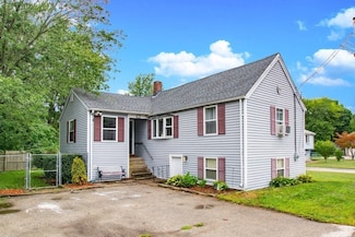 30 Deering Square, Rockland, MA 02370