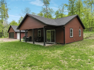 8099 Timber Wolf Dr, Hayward, WI 54843