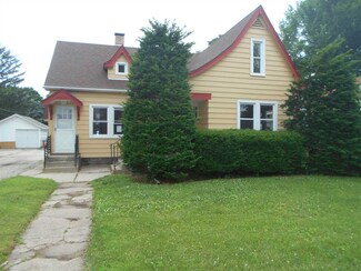 5118 Illinois St, Loves Park, IL 61111