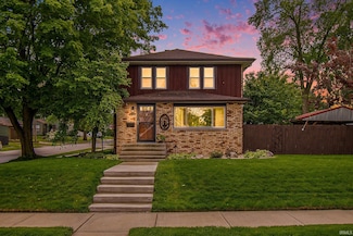 726 E Eckman St, South Bend, IN 46614