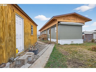 2637 14th St, Baker City, OR 97814