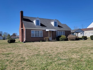2227 Ballard-Red Sulphur Pkwy, Peterstown, WV 24963