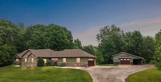 7041 Stevensville-Baroda Rd, Stevensville, MI 49127