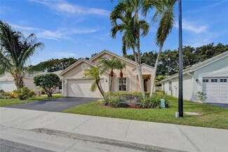 8851 Lake Park Cir N, Davie, FL 33328