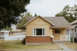308 E Poplar St, Colfax, WA 99111