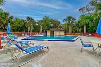 104 Oakmont Ln, New Smyrna Beach, FL 32168