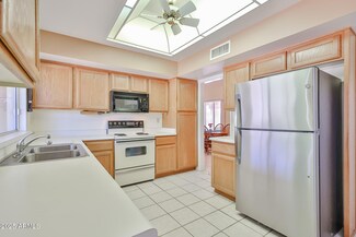 14518 W Heritage Dr, Sun City West, AZ 85375