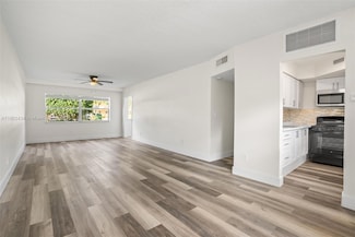 2820 NE 201st Terrace Unit F110, Miami, FL 33180