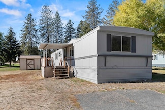 34124 N Newport Hwy Unit 18, Chattaroy, WA 99003