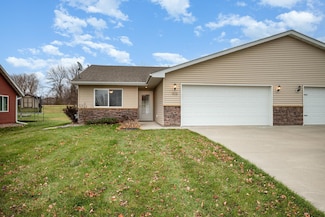 905 Wencel Ave NE, New Prague, MN 56071