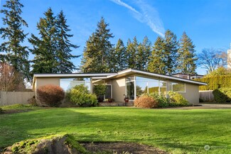 1325 97th Ave NE, Clyde Hill, WA 98004