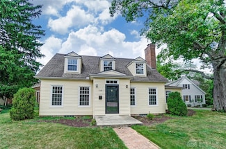 118 N Pelham Dr, Dayton, OH 45429