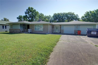 1322 N 6th St, Vandalia, IL 62471