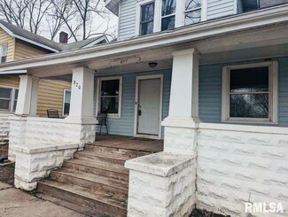 820 W 6th St, Davenport, IA 52802