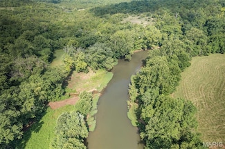 2 Cedar Hollow Rd, Fletcher, MO 63030