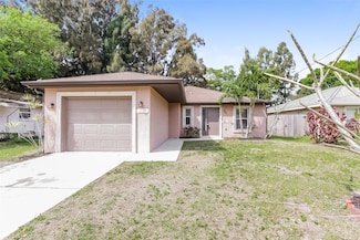 221 Glenwood Ave, Osprey, FL 34229