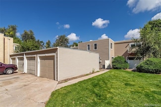 9605 E Kansas Cir Unit 55, Denver, CO 80247