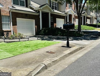 2567 Laurel Cir NW, Atlanta, GA 30311