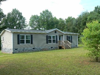 294 Stoney Point Rd, Cumberland, VA 23040