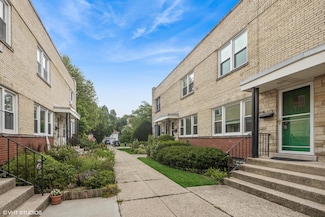 337 Wesley Ave Unit C, Oak Park, IL 60302