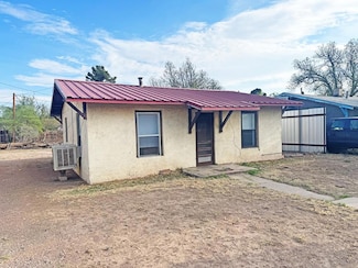 605 East Ave E, Alpine, TX 79830