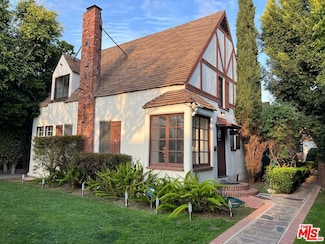 1024 1/2 N Gardner St, Los Angeles, CA 90046
