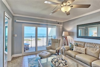 7480 Bayshore Dr Unit 402, Treasure Island, FL 33706