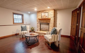 9058 Goldenrod Ln N, Maple Grove, MN 55369