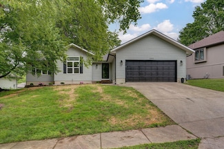 4253 S Elmview Ave, Springfield, MO 65804