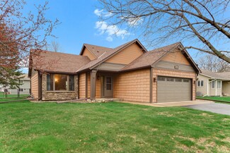 7611 Upper 19th St N, Saint Paul, MN 55128