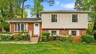 2304 Glenhaven Dr, Greensboro, NC 27406