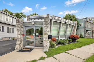 5538 W Forest Home Ave, Greenfield, WI 53220