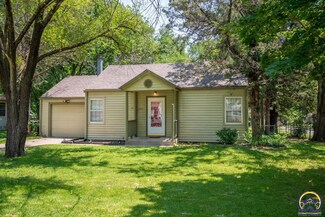 2214 SW Moundview Dr, Topeka, KS 66614