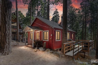 10624 Spruce Dr, Wofford Heights, CA 93285