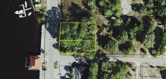508 Marine St, Carrabelle, FL 32322