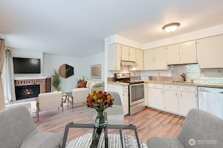 220 SW Clark St Unit B101, Issaquah, WA 98027