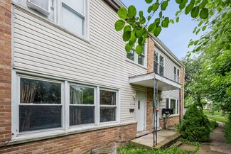 545 Lynn Ct Unit B, Glendale Heights, IL 60139