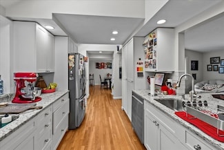 49 Ashcroft Rd, Sharon, MA 02067