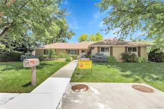 1091 E Pinewood Ave, Littleton, CO 80121