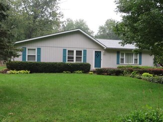 2705 5th Ave, Momence, IL 60954