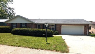 1507 Country Lake Dr, Champaign, IL 61821