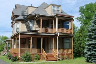 121 Park Dr, Manlius, NY 13104
