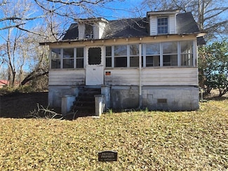 351 Gordon St, Jefferson, GA 30549