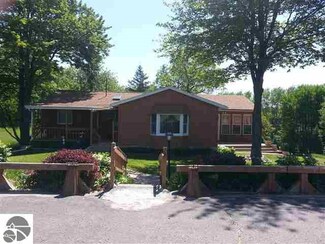 600 N Britt Rd, Whittemore, MI 48770