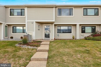 806 Continental Dr, Harleysville, PA 19438