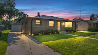 2732 S 15th St, Sheboygan, WI 53081