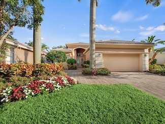 74 Laguna Dr, Palm Beach Gardens, FL 33418