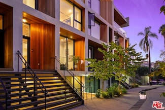 618 S Van Ness Ave Unit 3, Los Angeles, CA 90005